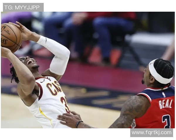 NBA火箭对阵骑士精彩赛事视频直播全程回顾与分析 NBA火箭对阵骑士精彩赛事视频直播全程回顾与分析