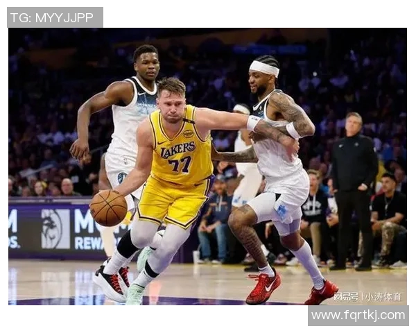 东契奇狂砍73分刷新现役最高分纪录独行侠成功终结太阳队11连胜之旅 东契奇狂砍73分刷新现役最高分纪录独行侠成功终结太阳队11连胜之旅